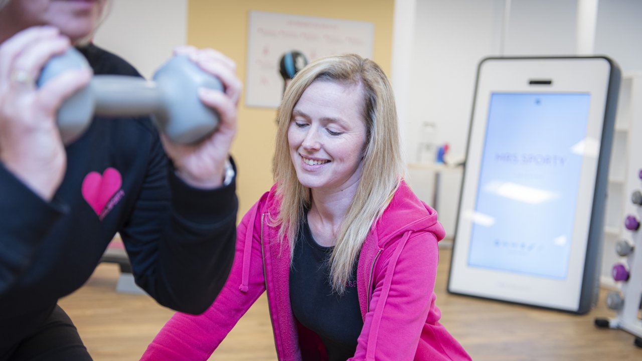 Jenifer Arens legt mit ihrem Fitnessstudio Mrs. Sporty Wert auf Gesundheit und Fitness. von Nils Dinkel