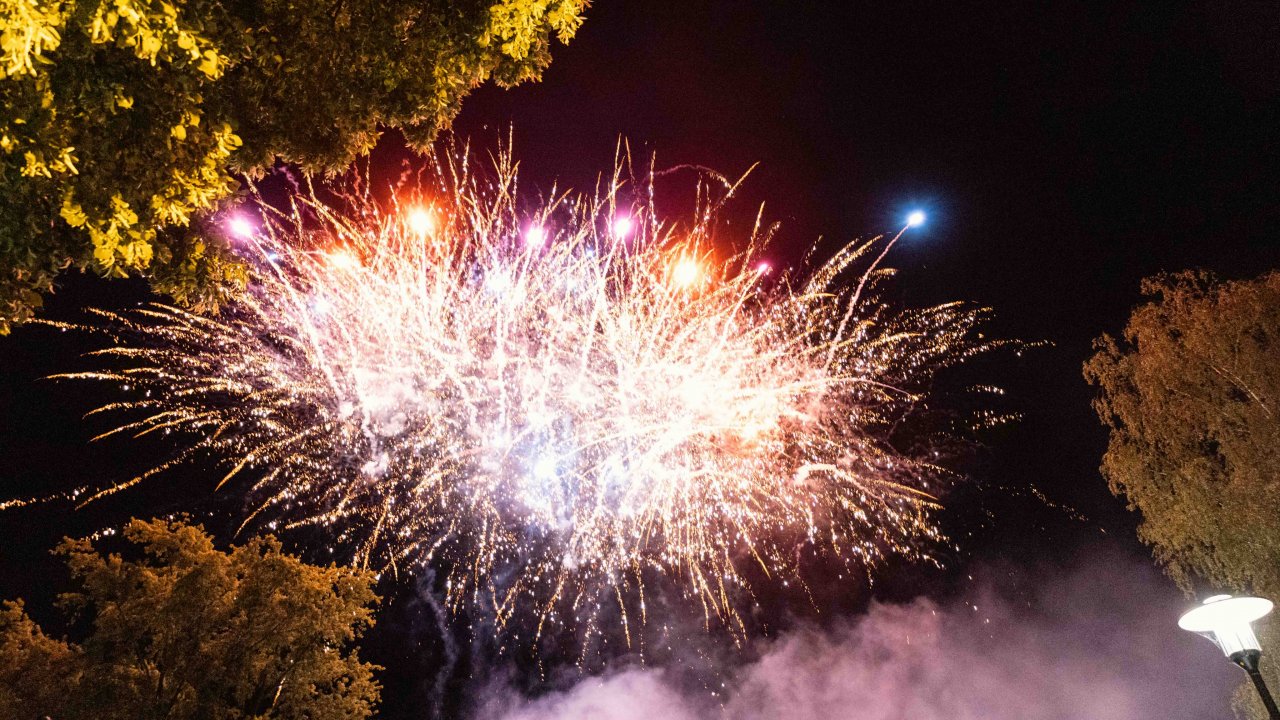 Das Feuerwerk bildete den Höhepunkt bei „Stark im Park“ von Chiara Heidschötter