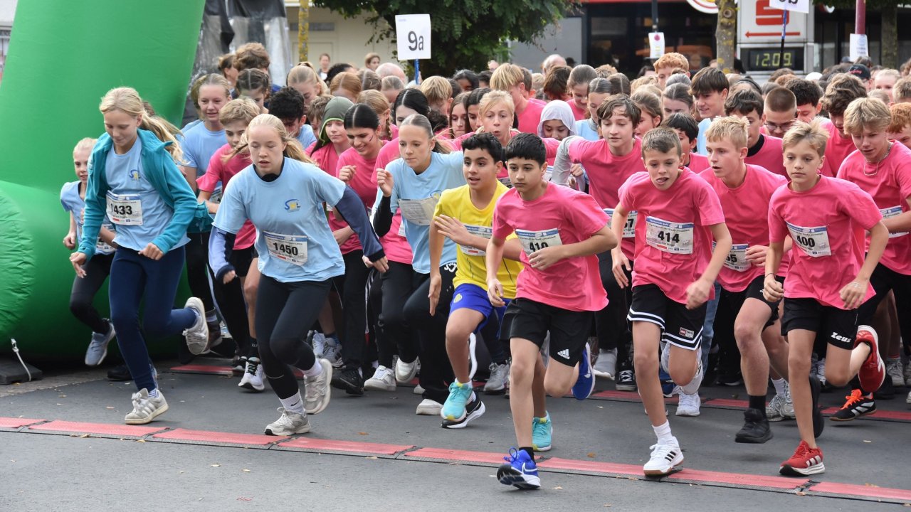 Archivfoto: Ein Nachwuchslauf bei Lennestadt läuft im Jahr 2025. von Nicole Voss