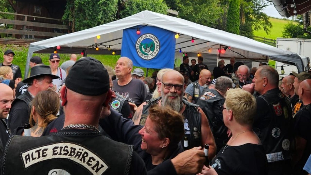 Der Motorradclub Finnentrop feiert wieder von Freitag bis Sonntag, 7. bis 9. August, sein Sommerfest in Hülschotten. von privat