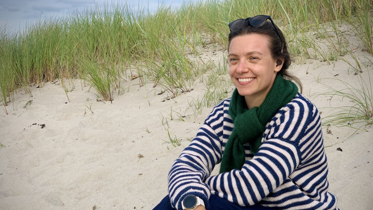 Fast auf den Tag genau fünf Jahre ist es her, dass Julia Jänisch ihren ersten Artikel für LokalPlus geschrieben hat. Heute ist die 32-Jährige beim NDR im Hörfunk, beim Fernsehen und in der Online-Redaktion tätig. von privat