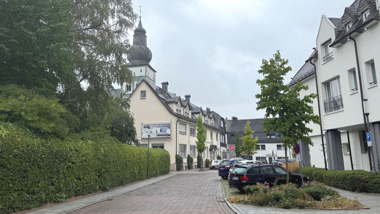 Die Baumaßnahme am Schüldernhof im Rahmen des Attendorner Innenstadtentwicklungskonzepts (IEK) geht in die nächste Bauphase und rückt weiter in Richtung Bieketurmstraße vor von Hansestadt Attendorn