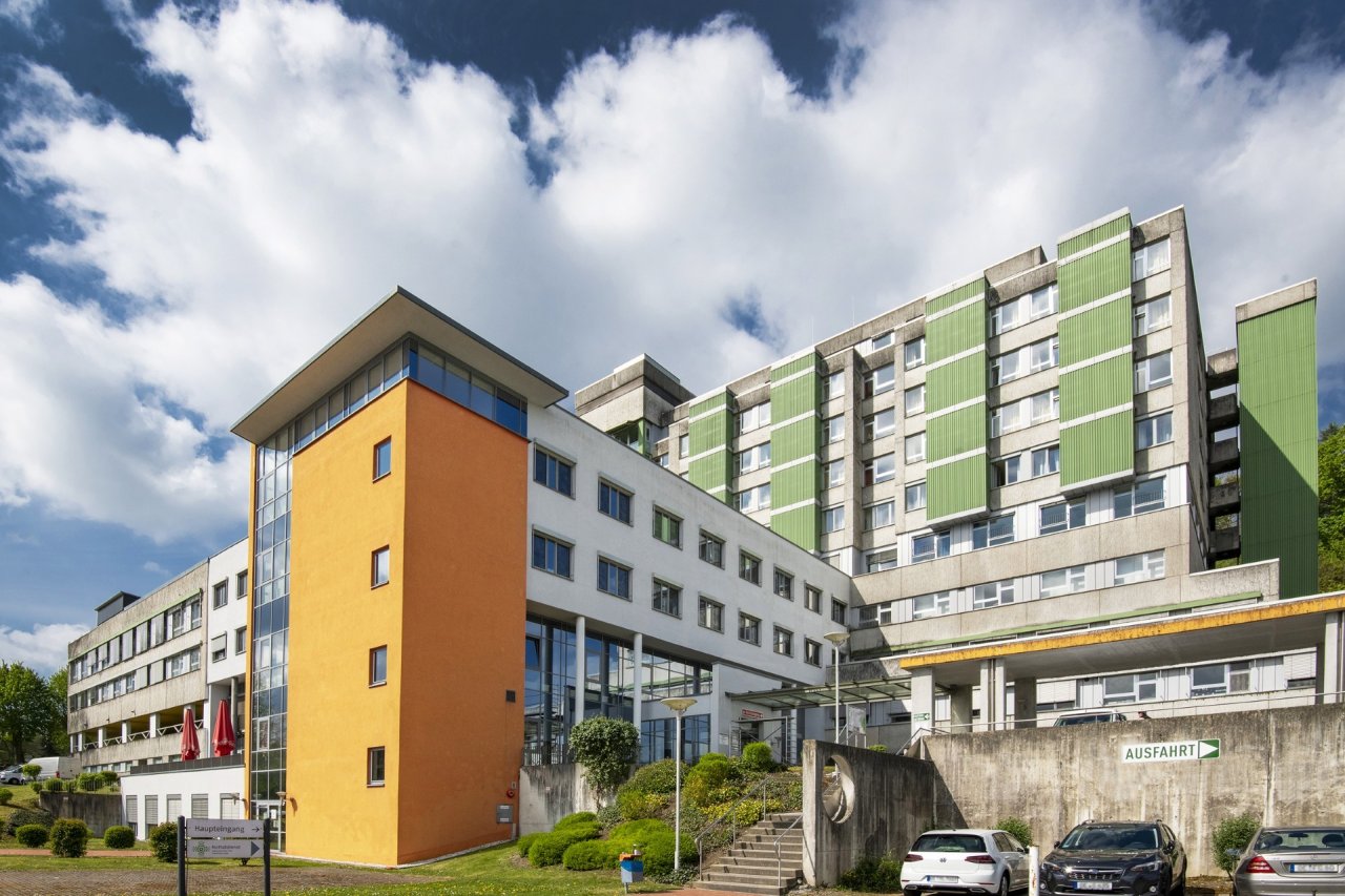 Die Helios Klinik in Attendorn. von Helios Klinik Attendorn