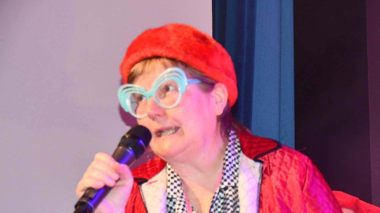 Wenn Hettwich vom Himmelsberg verbal loslegt, bleibt kein Auge trocken. von Nicole Voss