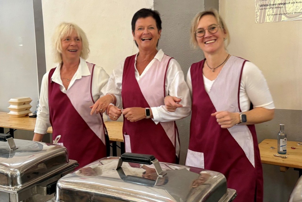 Das beliebte Schlachtfest in Grevenbrück findet in diesem Jahr am Sonntag, 4. Oktober, statt. von privat