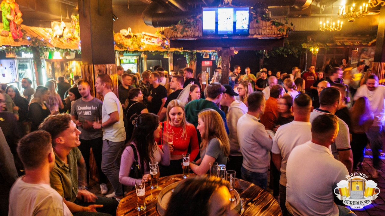 Blick in die Räume des Partydorfs Bierbrunnen. von Partydorf Bierbrunnen