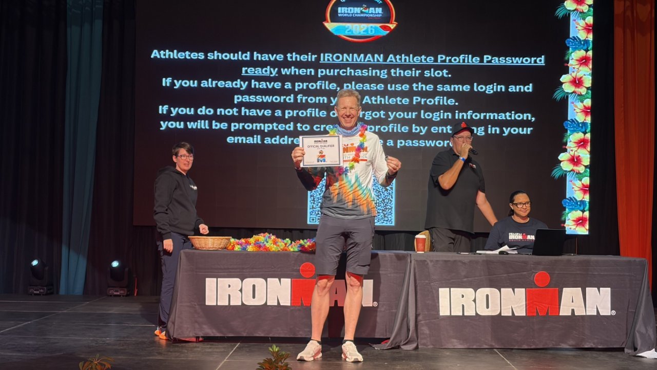 Für Peter Dornseifer geht am 10. Oktober ein Traum in Erfüllung: Gemeinsam mit mehreren Tausend Menschen wird er sich auf Hawaii einer der anspruchvollsten sportlichen Herausforderungen stellen: dem Ironman. von privat