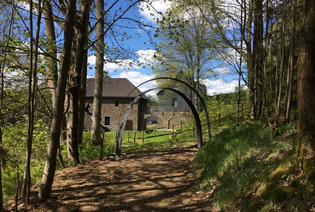 Die Wendener Hütte im Frühling. von privat