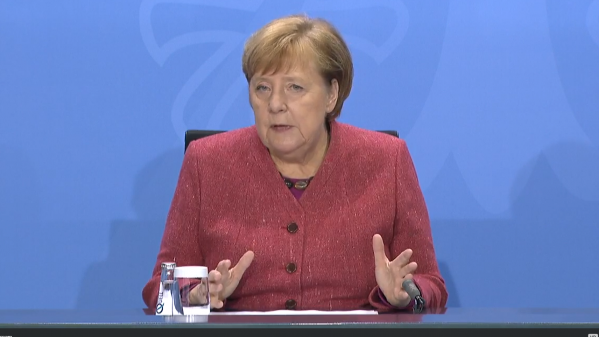 Kanzlerin Merkel bei der Pressekonferenz nach der Videoschalte. von privat
