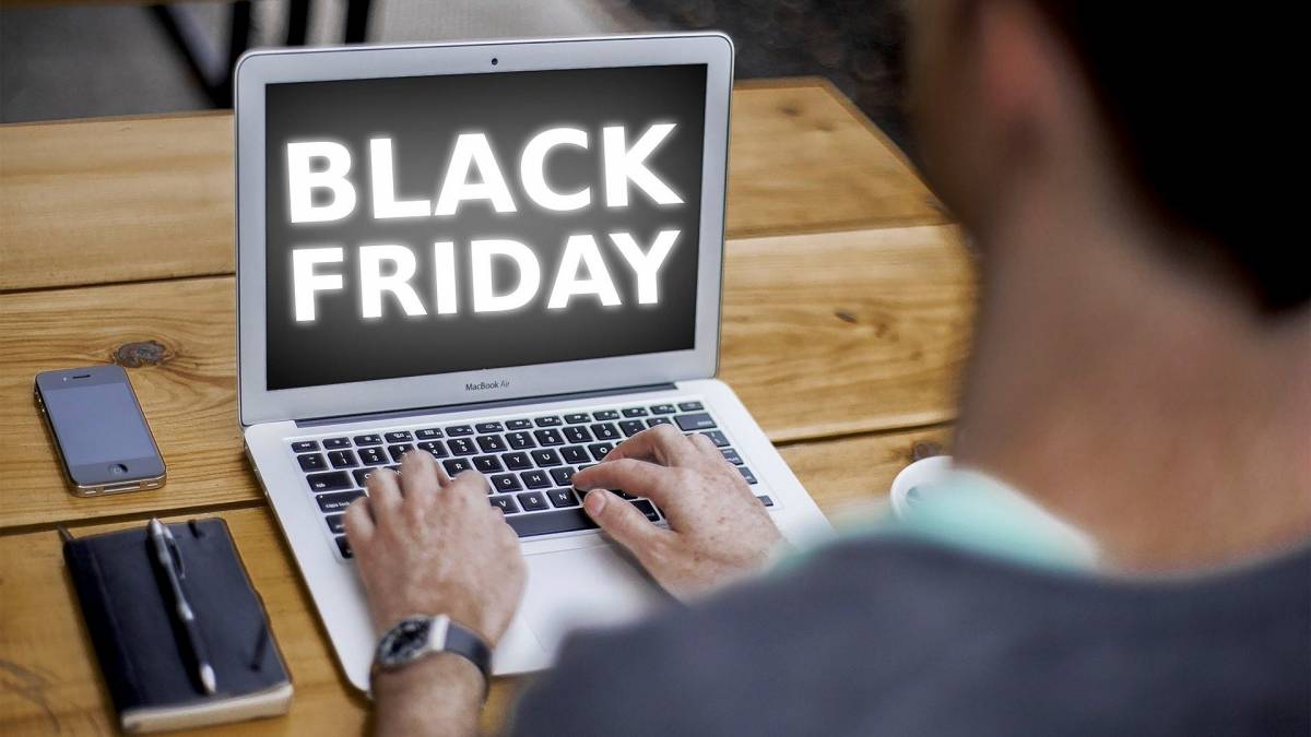 Symbolfoto Online-Shopping, Black Friday von Pixabay.com