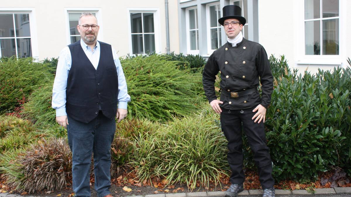 Nach der offiziellen Amtseinführung im Kreishaus: Sebastian Selter (rechts) und Oliver Abt.  von privat