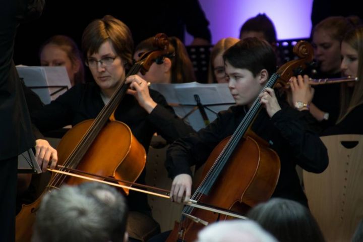 Lobeshymnen auf Schulleiter Holger Köster am Städtischen Gymnasium Olpe