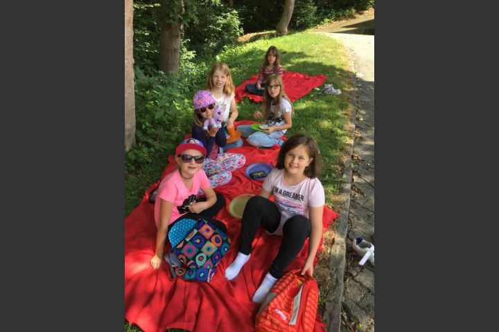 Vor den großen Ferien: Picknick an der Grundschule Kirchhundem