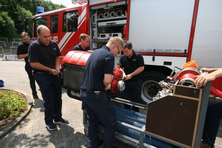 Olper Feuerwehr auf dem Weg zur Feuerwehrolympiade in Villach