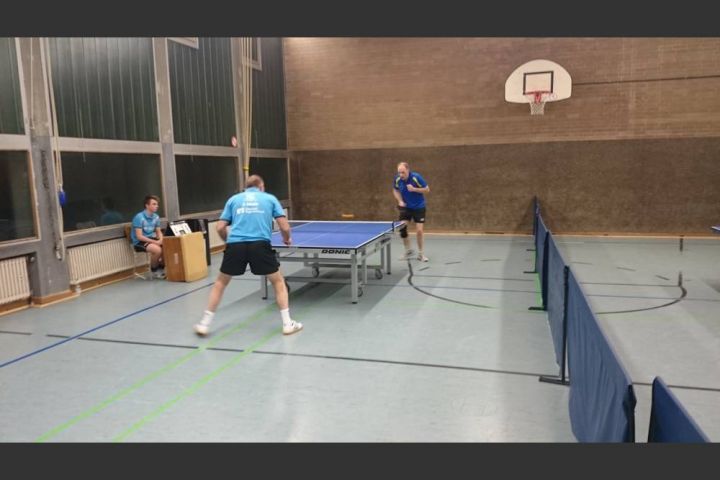 TTV Lennestadt: Glückliches Unentschieden nach Kampf in Bürbach