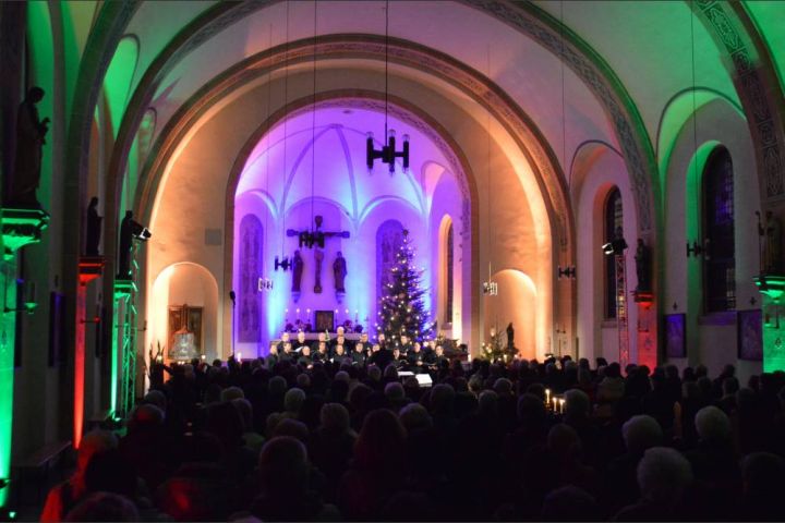 Volle Kirche bei „CHORioso“-Konzert in Rönkhausen