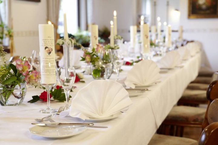 Trauzimmer im Rhein-Weser-Turm: Aufregend - Luftig - Anders