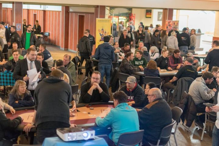 Altenhundem: Charity-Poker-Turnier erneut gut besucht