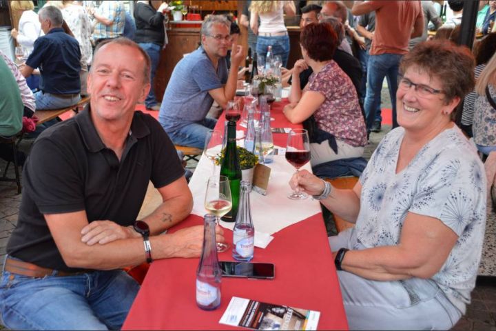 5. Attendorner Weinfest ein voller Erfolg