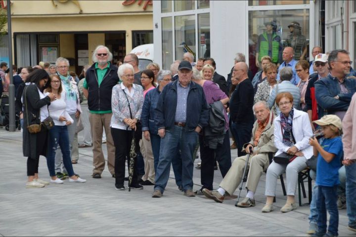 Offizielle Eröffnung der Ennester und Niedersten Straße
