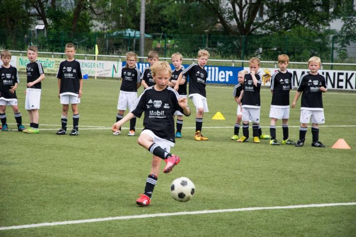 Fußballschule Rummenigge bietet Kurs in Kirchhundem an