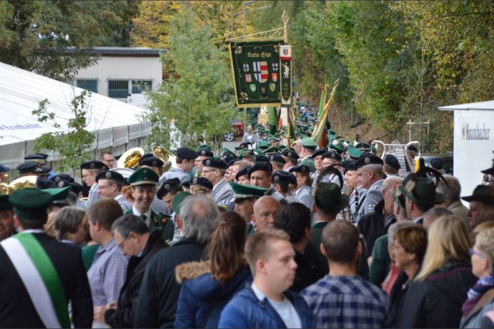Dennis Schmidt ist neuer Kreisschützenkönig in Grevenbrück