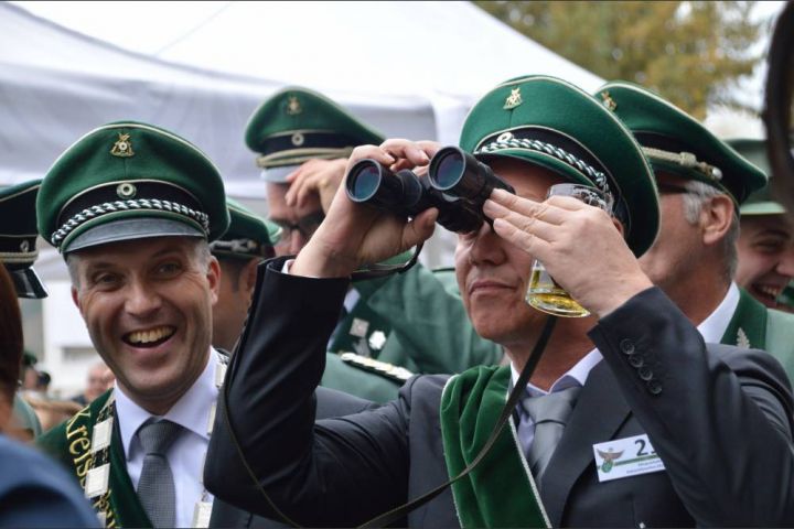 Dennis Schmidt ist neuer Kreisschützenkönig in Grevenbrück