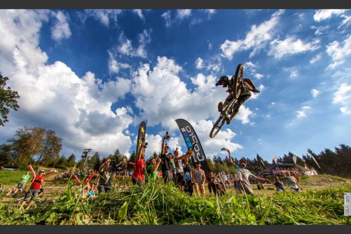 Rasenrennen für den guten Zweck in Olpe