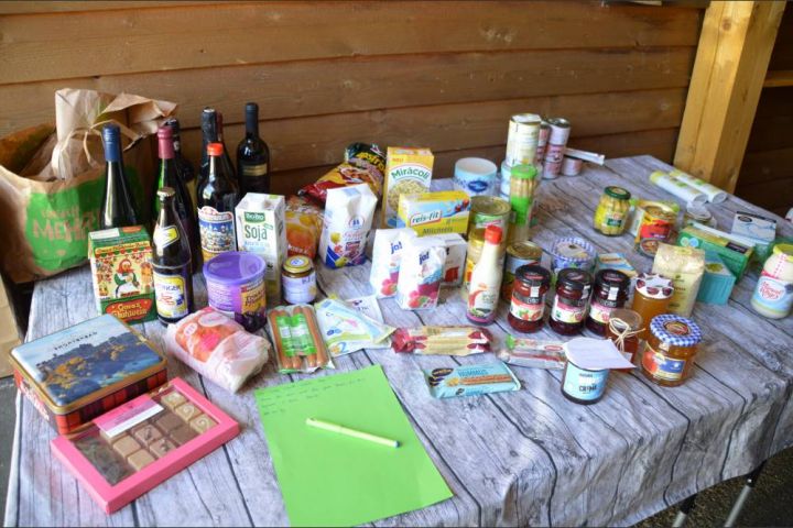 Lebensmitteltausch beim Foodsharing-Tag in Elben