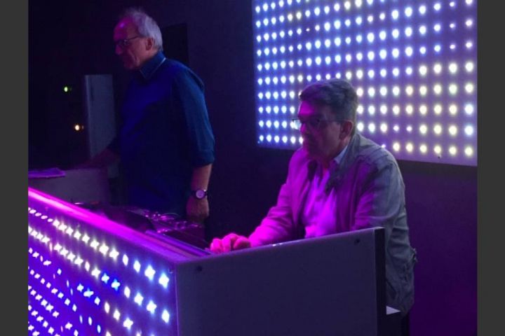 „Platten in Vinyl“ mit Andi, Putt und mehr als 100 Besuchern