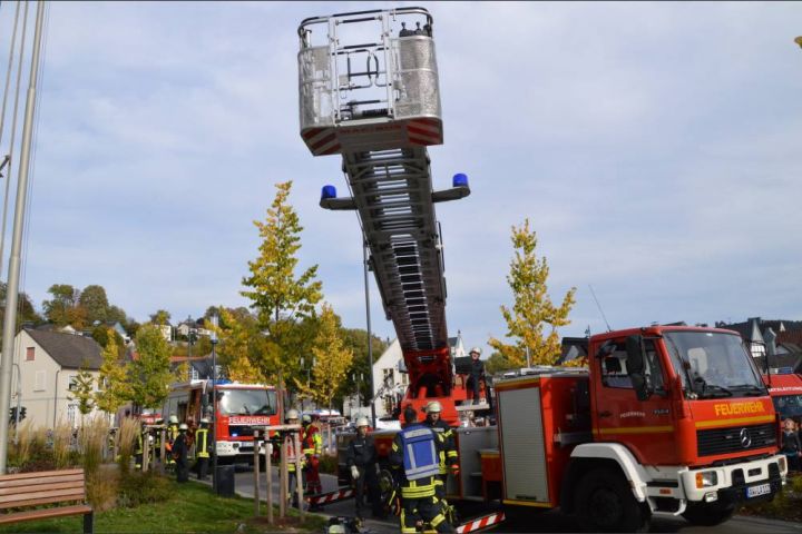 Feuerwehr Attendorn simuliert Brand in Einrichtung