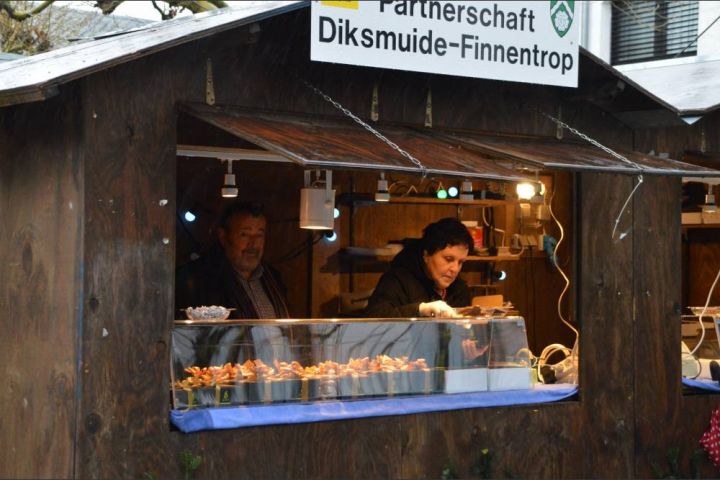 Dietmar Heß und Dirk Atteln eröffnen Finnentroper Weihnachtsmarkt