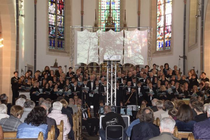 Kirchen-Konzert „Stabat Mater“ in Altenhundem komplett ausverkauft