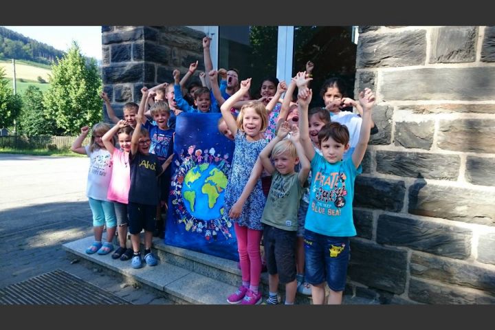 Oene-Elspe-Tal-Schule feiert zwei Schulfeste