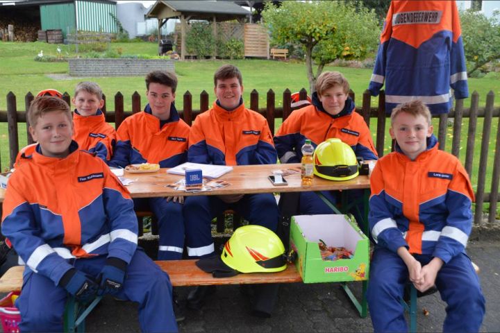 Trotz Regen gut besuchter Herbstmarkt in Bamenohl