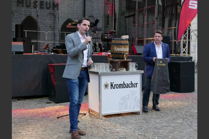 Attendorner Stadtfest offiziell mit Fassanstich eröffnet