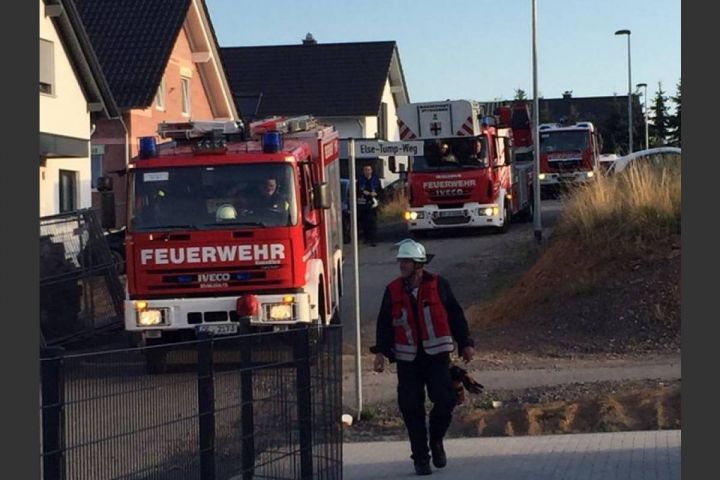 Feuerwehr übt Ernstfall im neuen Biekhofener Kindergarten