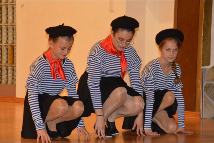 Lob, Dank, Musik und Tanz beim 100-Jährigen des TuS Lenhausen