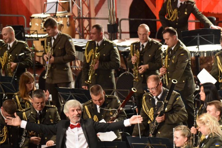 Weltklasseorchester beim 29. Hospizkonzert in Elspe