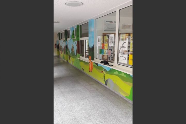 KOT Kirchhundem gestaltet Graffiti an der Christopherus-Grundschule