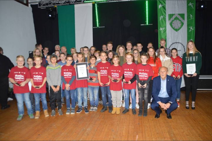 Gemeinde Finnentrop ehrt ihre erfolgreichen Sportler und Sportfunktionäre