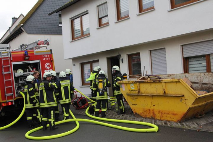 Kellerbrand in Meggen: Funkenflug löst Feuer aus