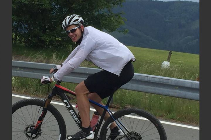 Rönkhauser erklimmt „Mount Everest“ mit dem Fahrrad