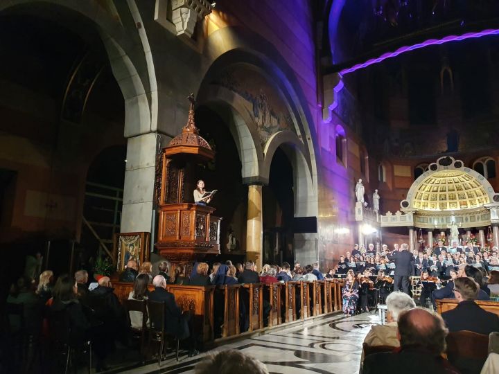 Der Kirchenchor St. Bartholomäus Meggen blickt auf ein unvergessliches Konzert in Krakau zurück.