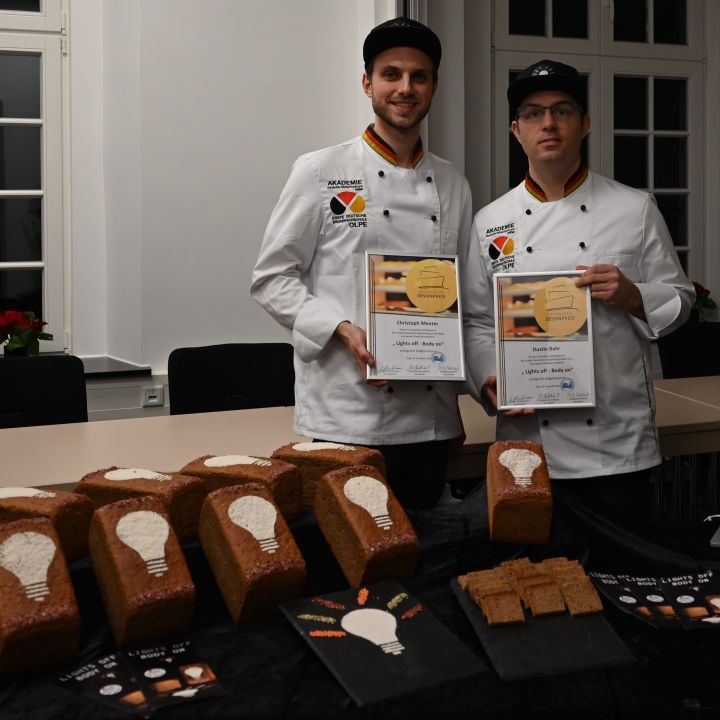 Bäckerfachschule vergibt Design-Preis 
16 Bäcker-Meisterschüler messen sich bei Kreativ-Wettbewerb