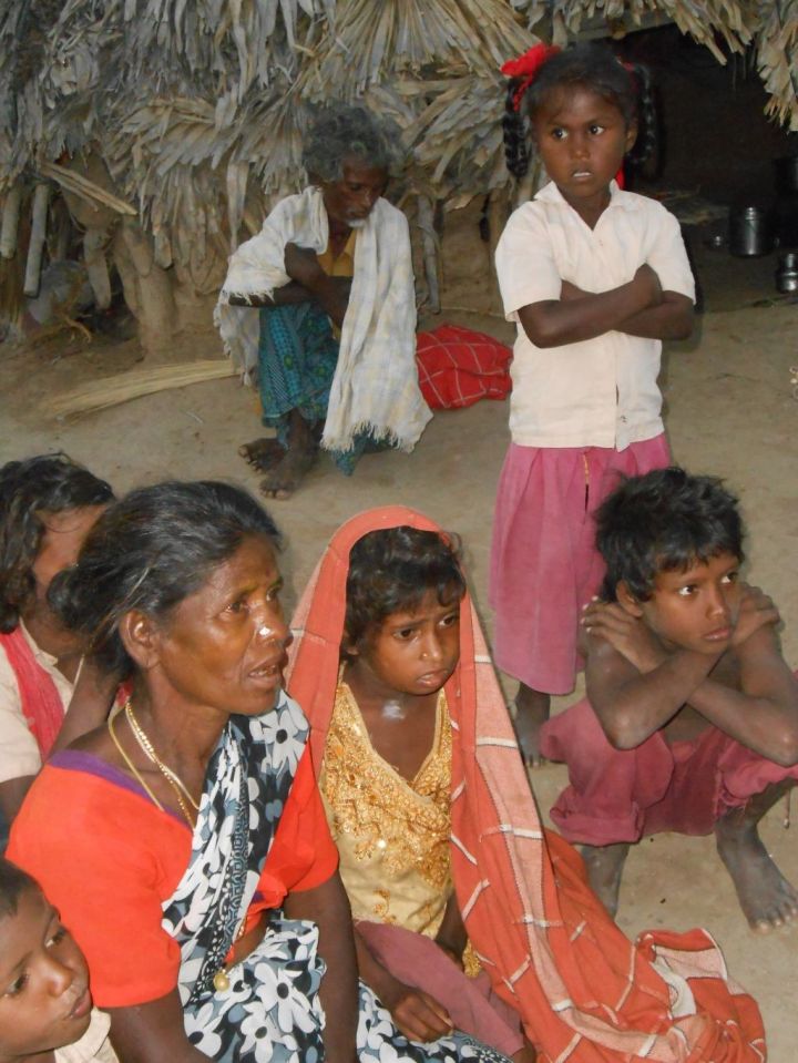 Die Indienhilfe unterstützt die Dörfer der Stämme.