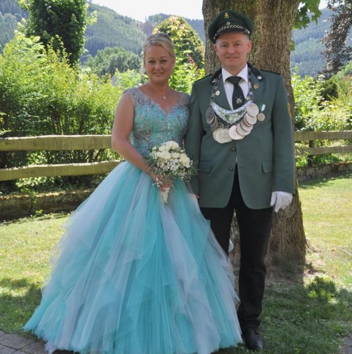 Königspaar André und Anne Schrader.