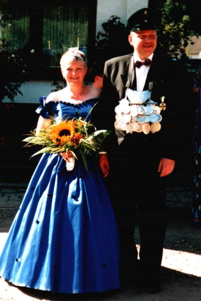 Das 25-jährige Jubelkönigspaar Gottfried und Maria Ohm (1998)