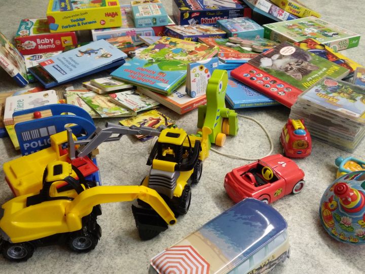 Die Kindergärten der Gemeinde Finnentrop haben den Warenkorb unterstützt und fleißig gesammelt. Jetzt können sich auch die Kinder des Warenkorbs auf Geschenke freuen.