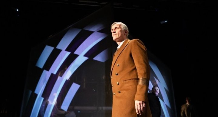 Die Reise der Verlorenen wird im Theater der Stadt Lennestadt gezeigt.